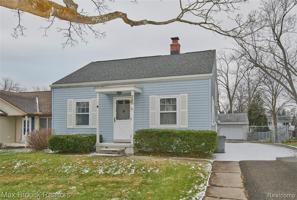 320 S AVERY Road