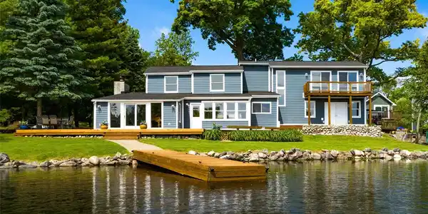 350 SHOREWOOD Court
