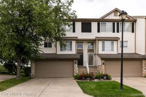 253 OAK RIDGE Drive