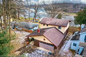 4836 HILLCREST Drive