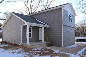 1407 ROBERTA Court