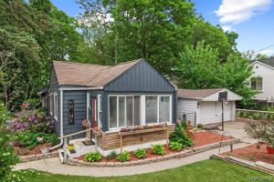 3805 HILLCREST