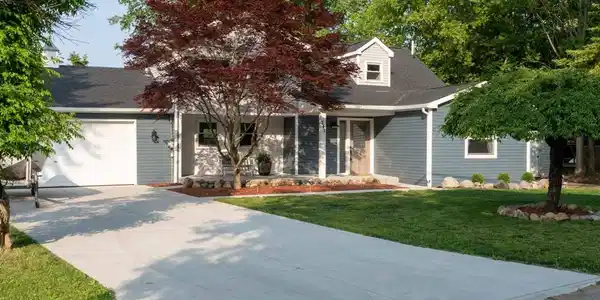 241 REYMONT Road