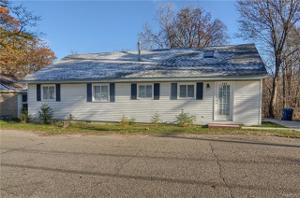 385 LAKE VIEW Drive