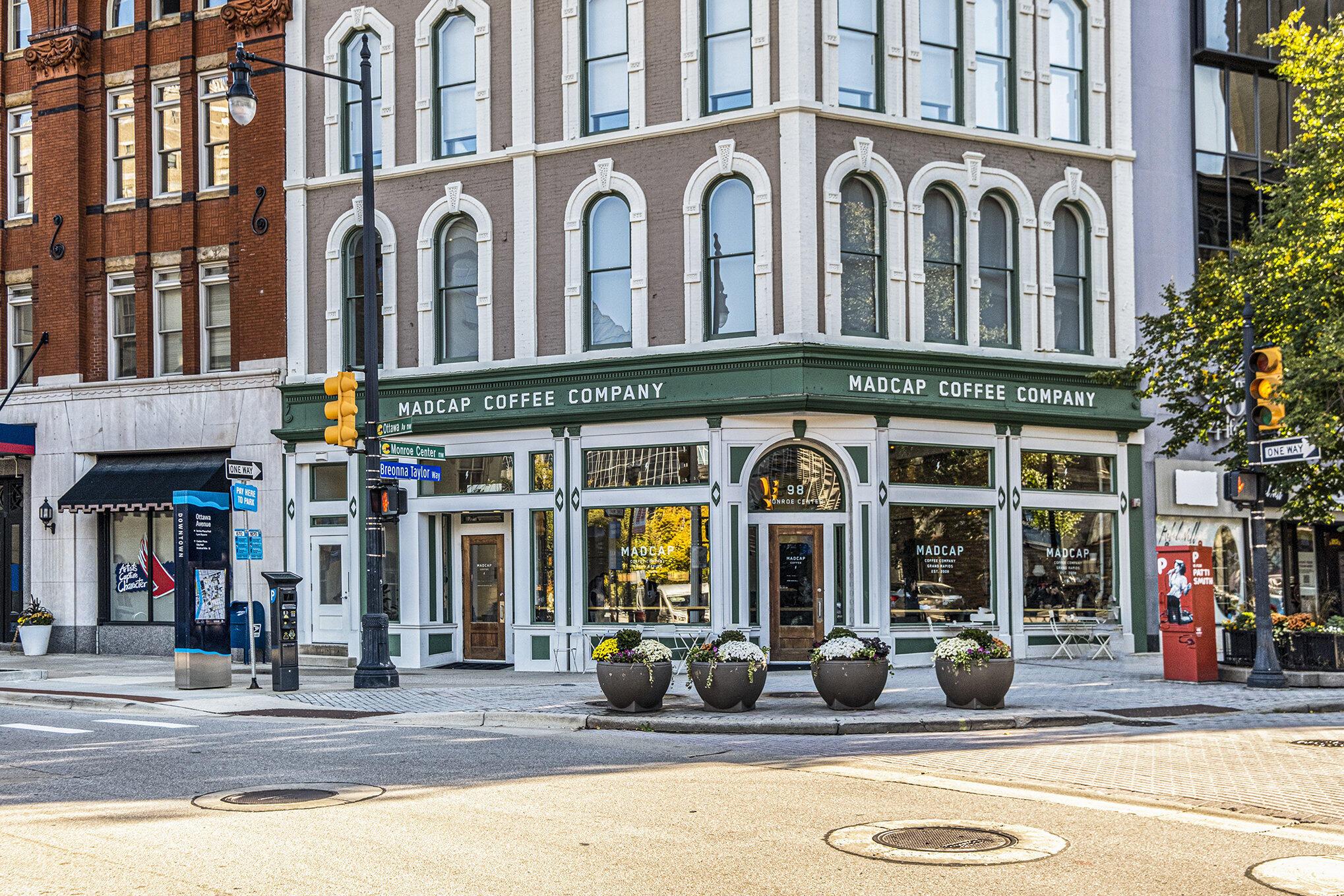 Image 2: 002_dscf7602_726