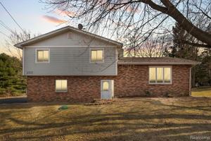 205 RIVIERA Drive