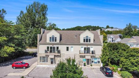 718 N St Joseph