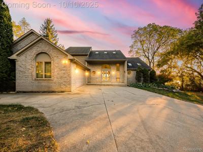 4437 Dora Lane