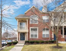 402 OLD PINE WAY