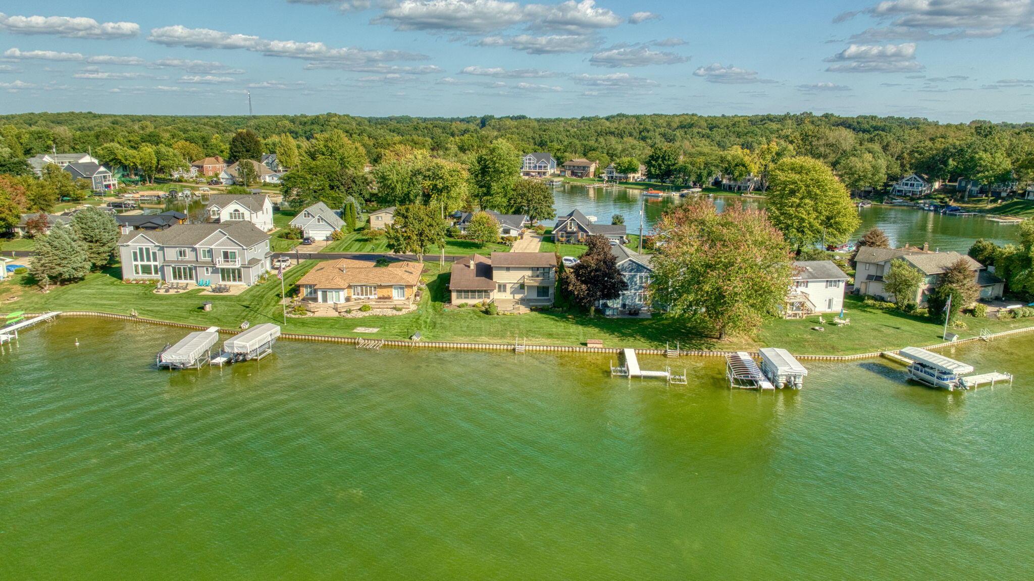 Image 2: 53-web-or-mls-DJI_0023_HDR