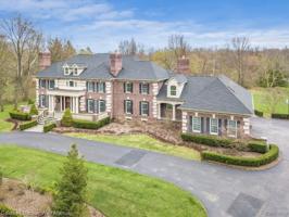 899 LONE PINE Road