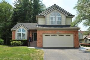 2698 COURT S Lane