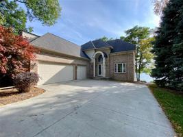 1375 Heights Road