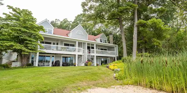 16998 Landing Drive