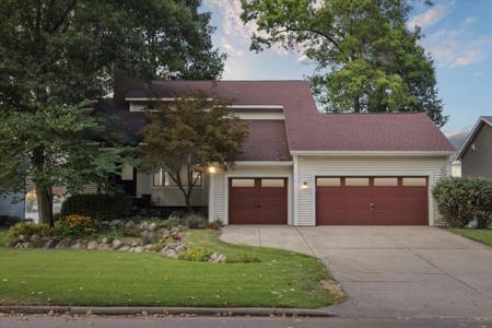 2605 Woody Noll Drive