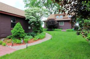 6824 BRIGHTWOOD Court