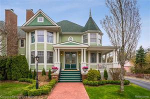 200 N MAIN Street