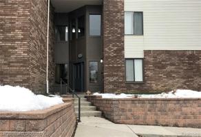 875 S Pontiac Trail