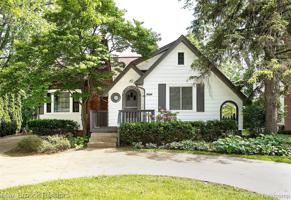 2129 PONTIAC Drive