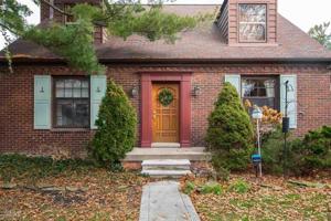 620 BARRINGTON