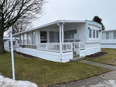 117 Shoreline Drive