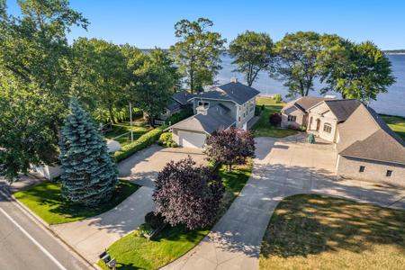 2585 Memorial Drive