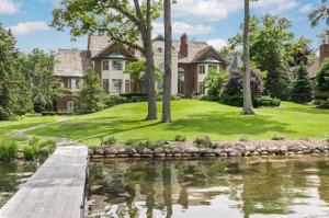 3151 W SHORE Drive