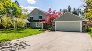 7481 HONEYSUCKLE RD
