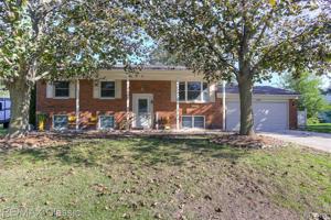 1428 West Drive