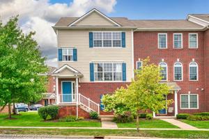 1624 TOWN COMMONS Drive