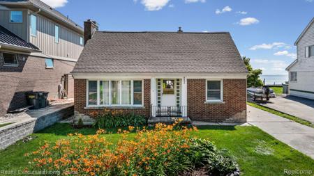38536 Lakeshore Drive