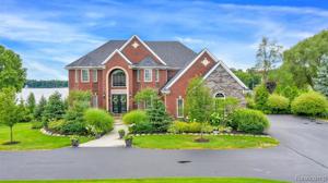 430 SHREWSBURY Drive