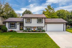 1043 COBALT Avenue
