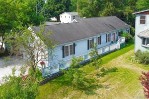 1376 PARKWAY