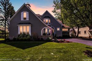 7005 PENINSULA Court