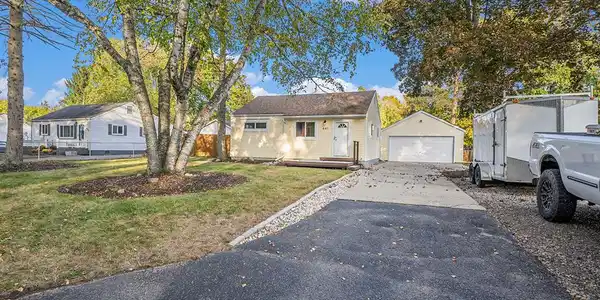 441 CLAYBURN Boulevard