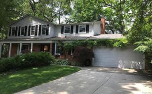 2812 LUNAR Court