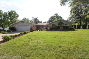 800 HINFORD Avenue