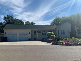 3711 CHAPIN Drive