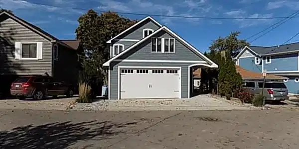 610 DETROIT Avenue