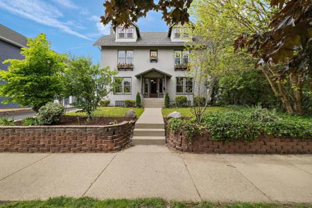 637 Fairview Avenue