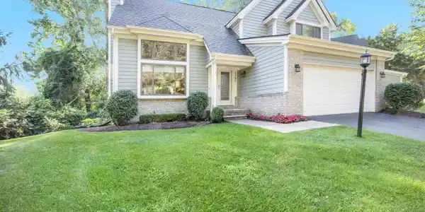 5597 NORTHCREST VILLAGE Drive