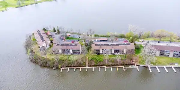 550 Cliffs Drive