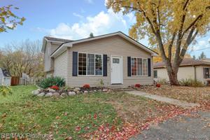 318 RUSTIC Circle
