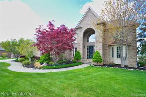 570 OVERLOOK DRIVE Drive