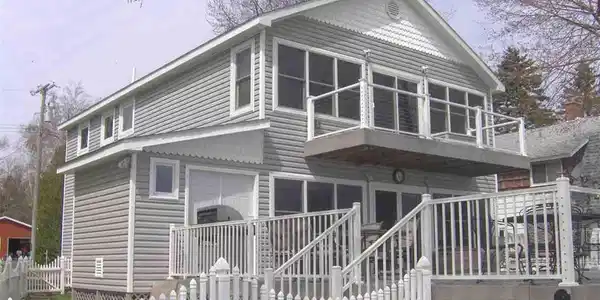 1731 LAKESIDE