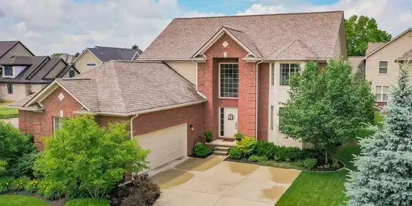 651 BAY POINTE Drive