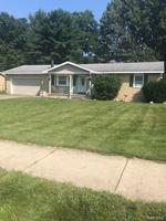 905 BRIGHTON LAKE Road