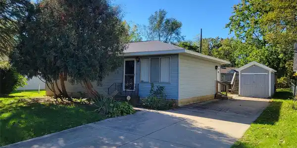 251 BRISCOE BLVD