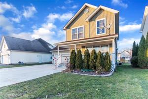 8067 WOODLAND SHORE Drive